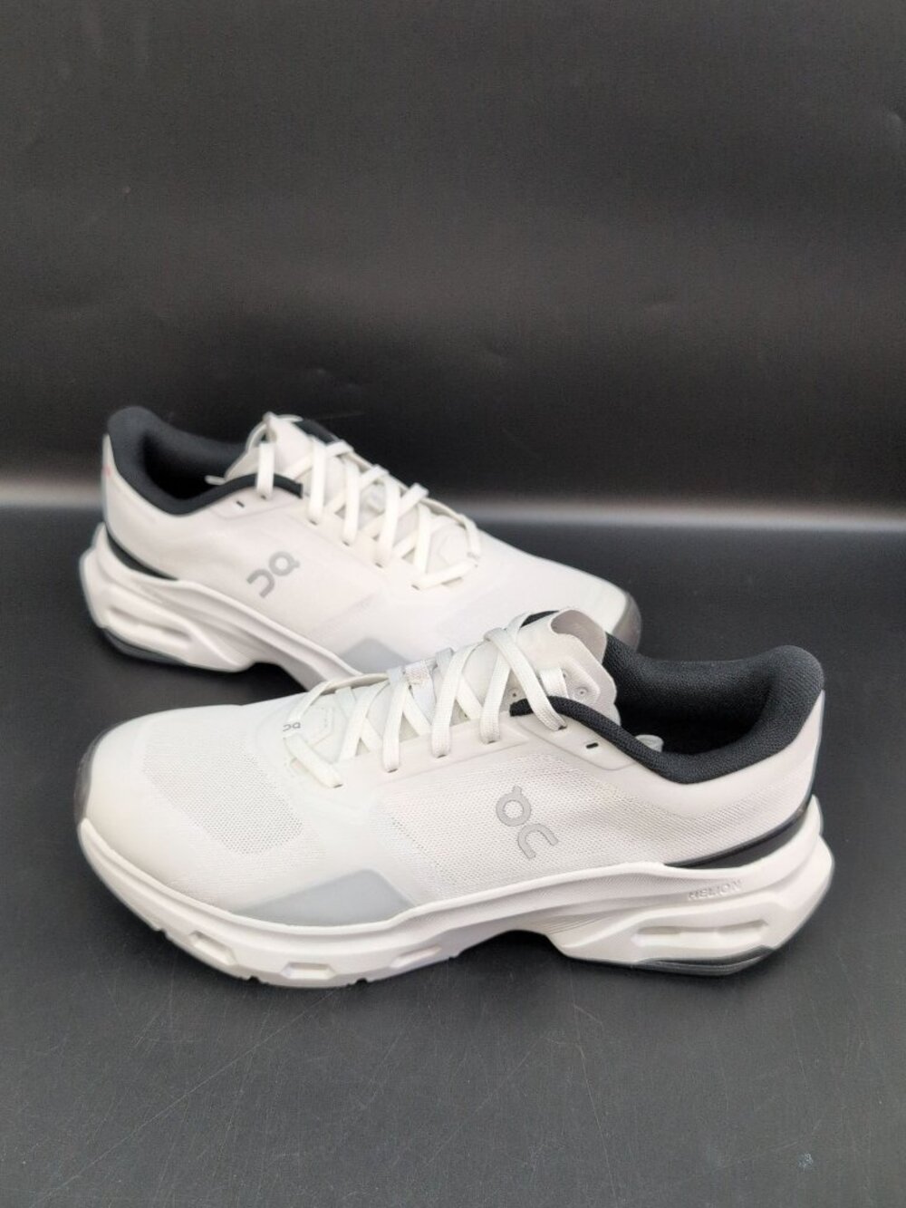 On Cloudpulse 2 Men Training Shoes Size US 8.5 Black White